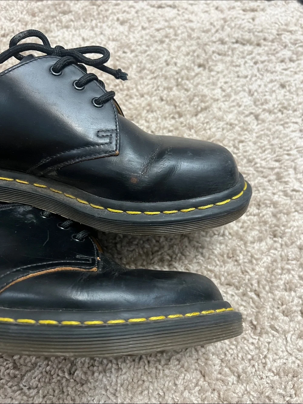 Men's Black Leather Lace-Up Shoes with Yellow Stitching Sz 6
